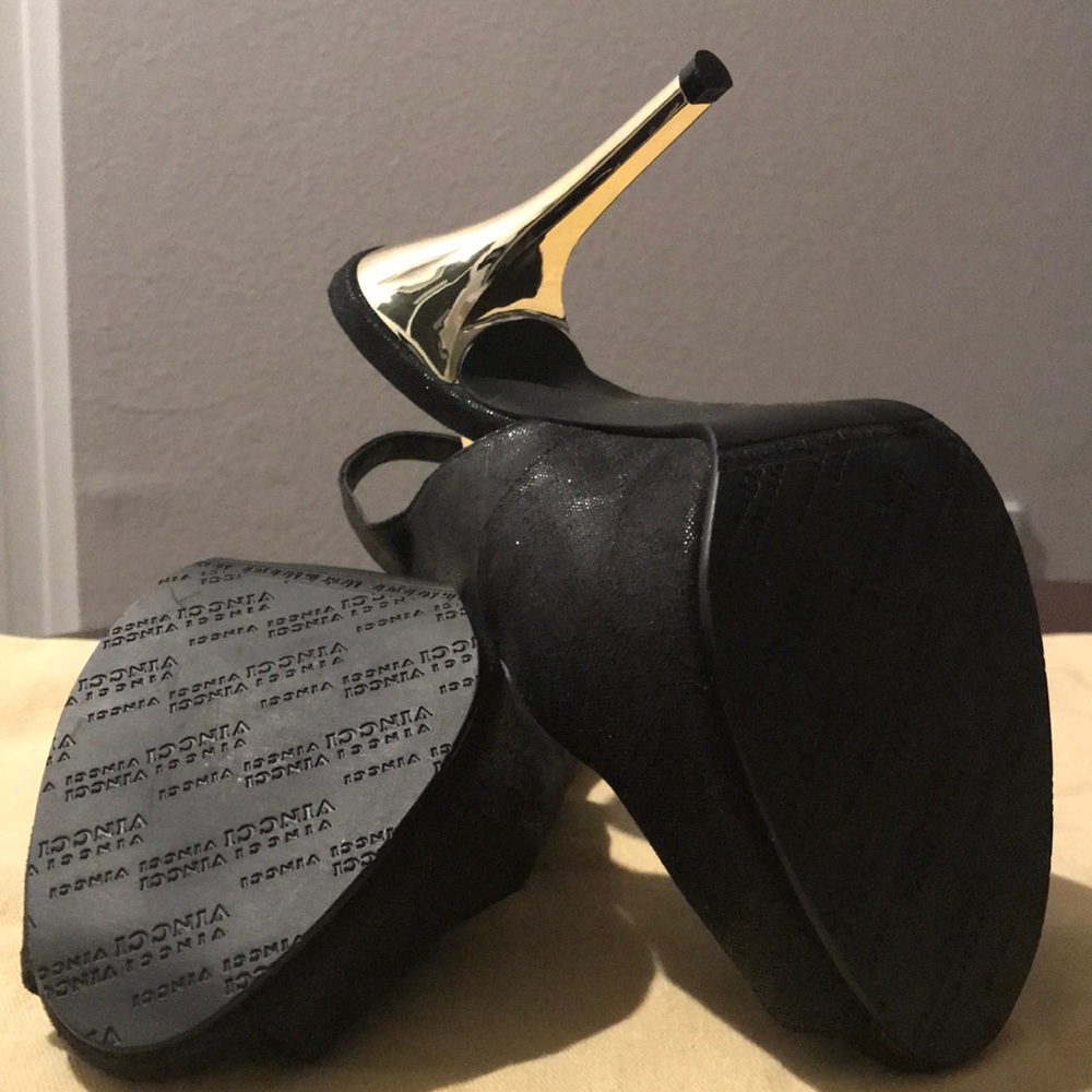 Sling back, peep toe pump - Picture 2 of 2